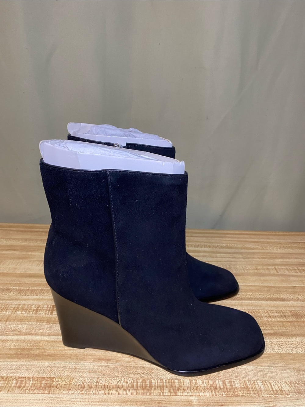 Dolce Vita Susann Wedge Heel Ankle Boots - Onyx Suede Fashion Boots 10